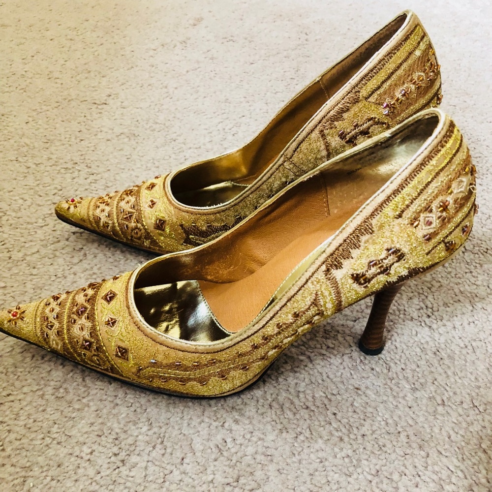Dollhouse Beaded Indian Yellow Gold Heels
